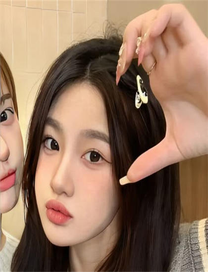 《玻璃之地》评分测评精彩绝伦的：是否值得花时间观看的深度专业分析